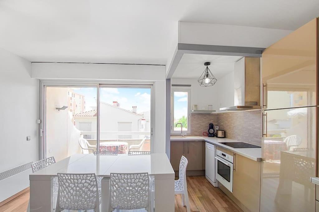 Appartement Calme Et Moderne Avec Vue Mer 74 Canet-en-Roussillon Exterior foto